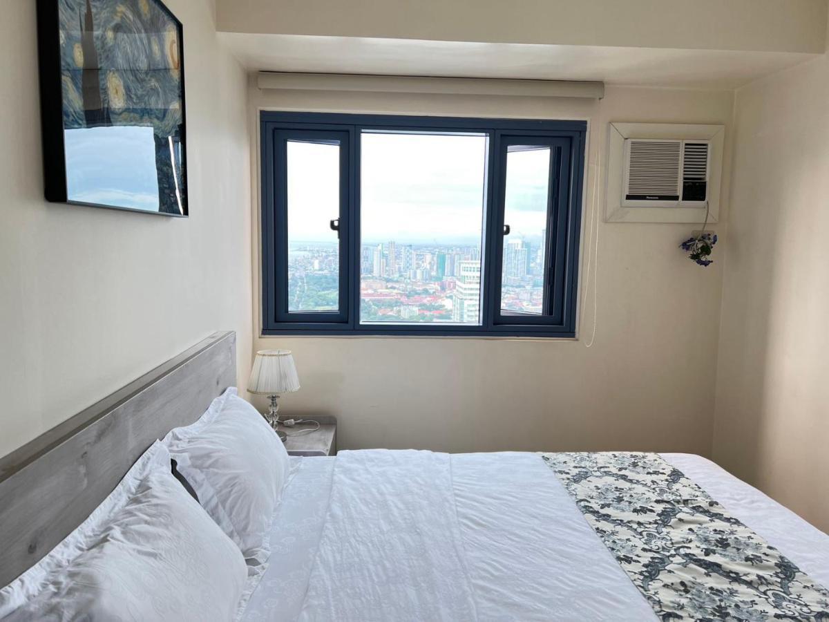 Grand Riviera Suites Манила Экстерьер фото
