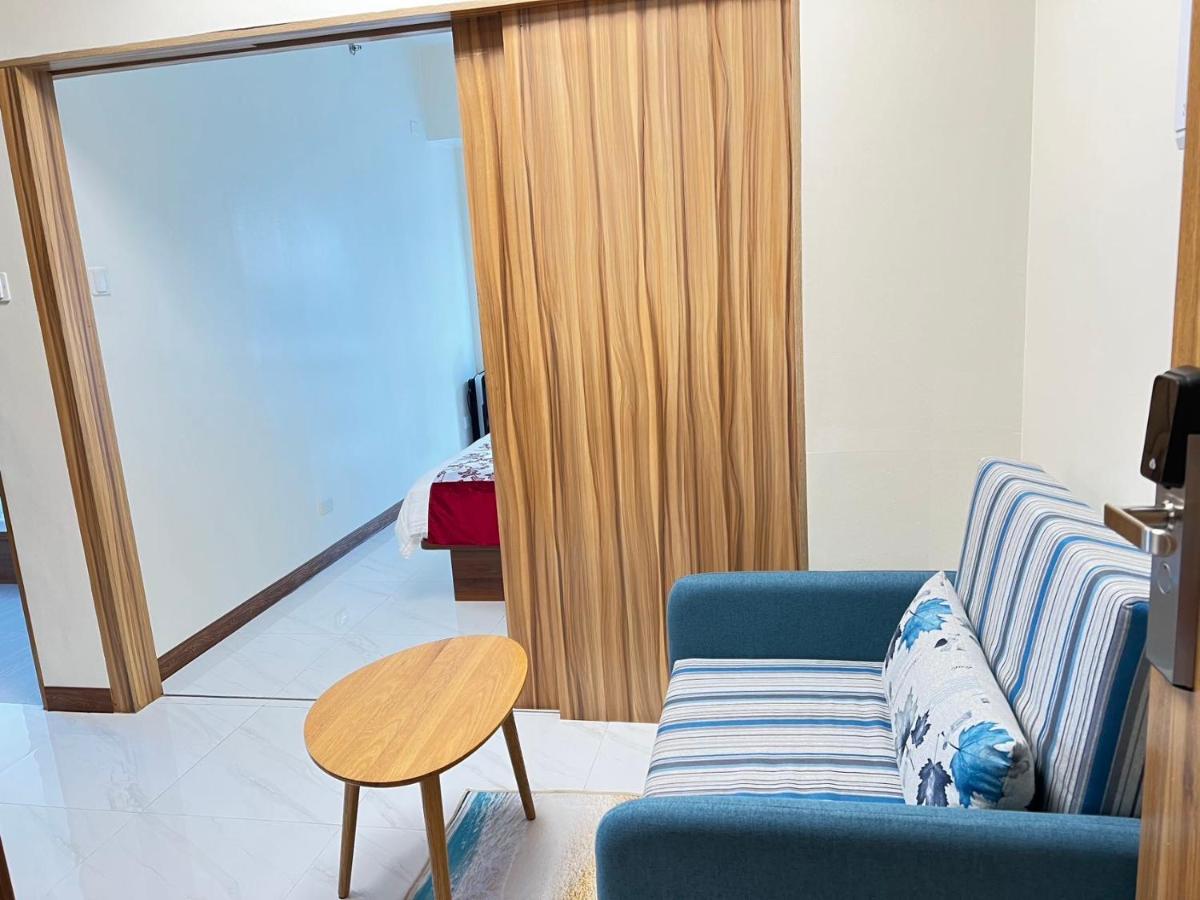 Grand Riviera Suites Манила Экстерьер фото