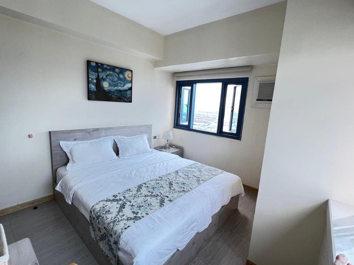 Grand Riviera Suites Манила Экстерьер фото