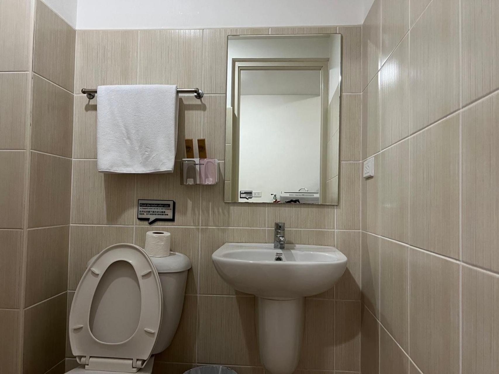 Grand Riviera Suites Манила Экстерьер фото
